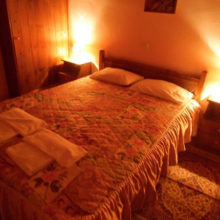 Elatos Rooms Mikrón Khoríon Exterior foto